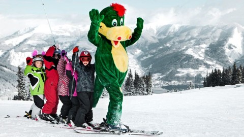 winter schmidolin mit kindern auf der schmittenhhe faistauer