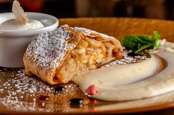 Apfelstrudel met ijs